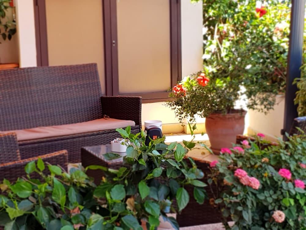 Hotel Castello Di Tavolara Loiri Porto San Paolo Exterior foto