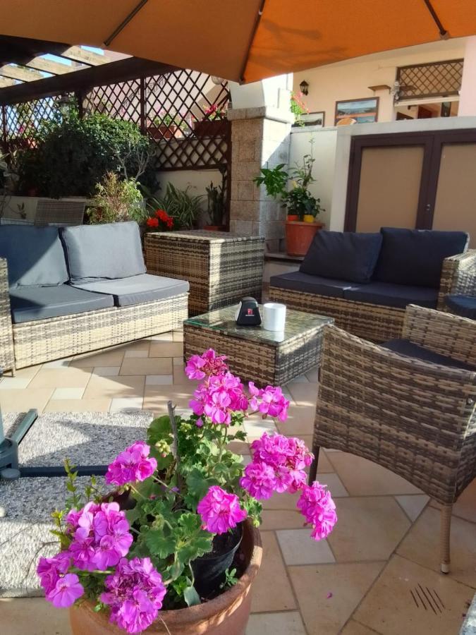 Hotel Castello Di Tavolara Loiri Porto San Paolo Exterior foto